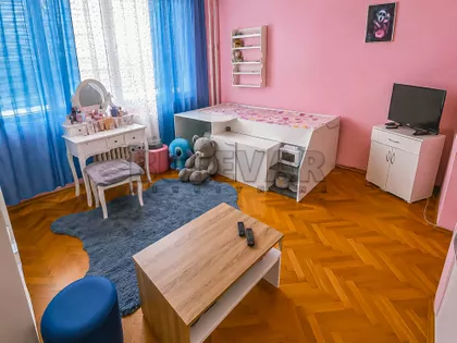 Jovana Ristića | 4zida.rs