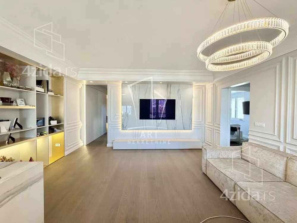 Troiposoban stan | 4zida