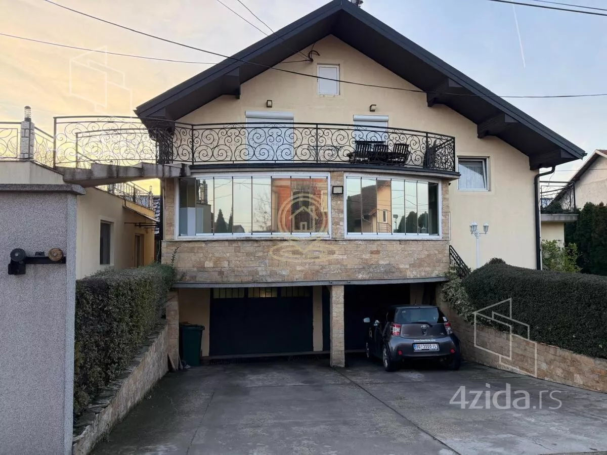Kuća | 4zida
