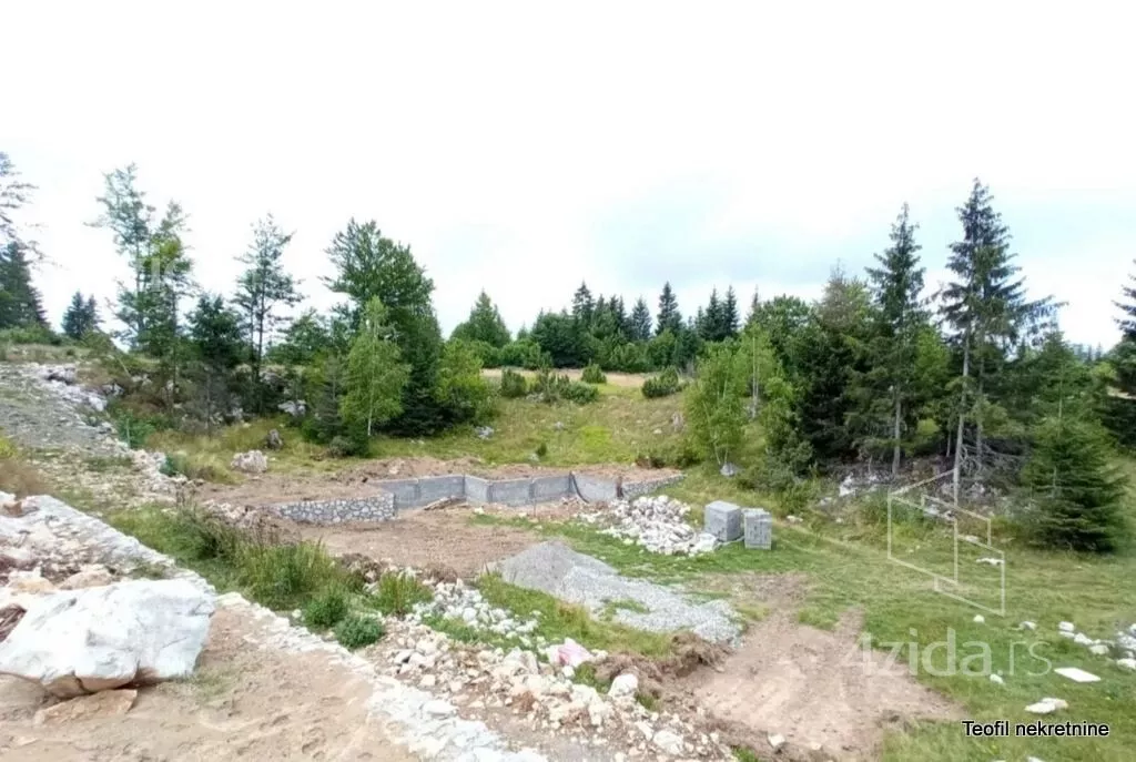 Plac | 4zida