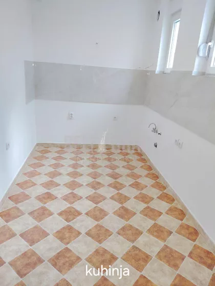 Ledinačka | 4zida.rs