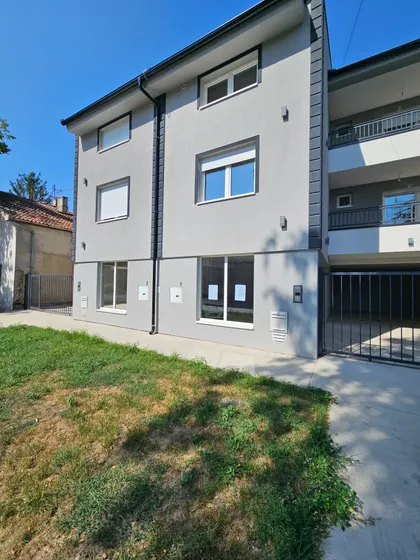 Svetozara Miletića 15 | 4zida.rs