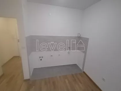 Novo Naselje | 4zida.rs