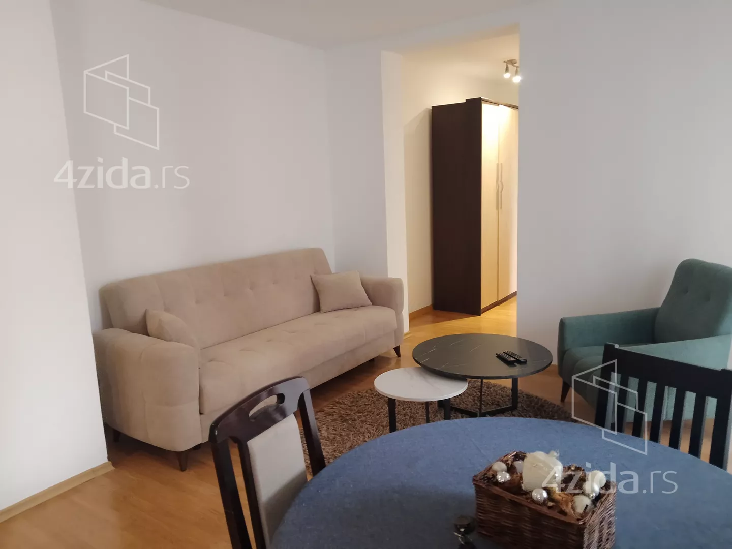 Troiposoban stan | 4zida