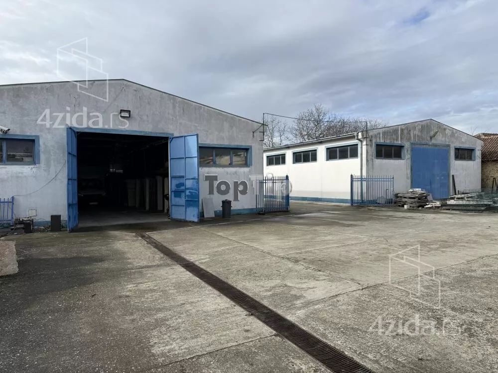 Poslovna zgrada | 4zida