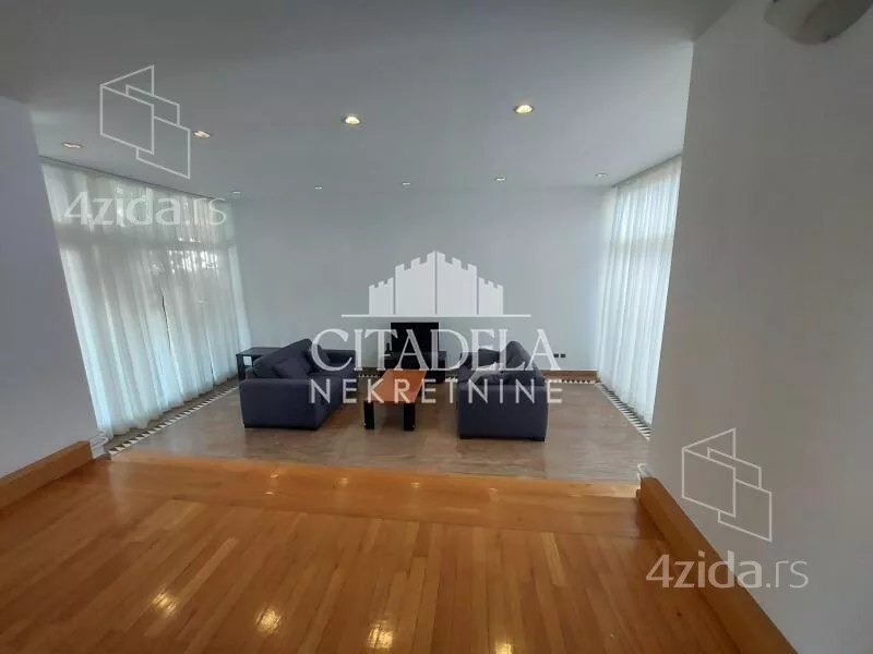 4-etažna kuća | 4zida