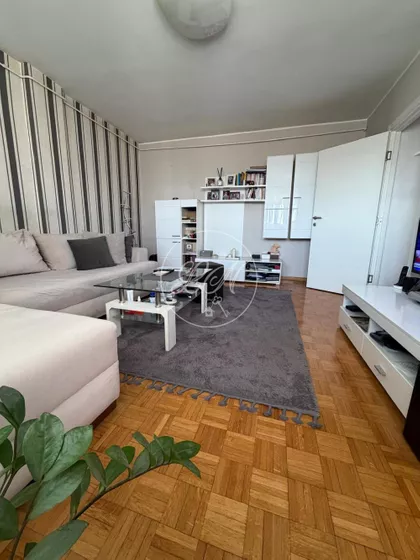 Omladinskih brigada | 4zida.rs