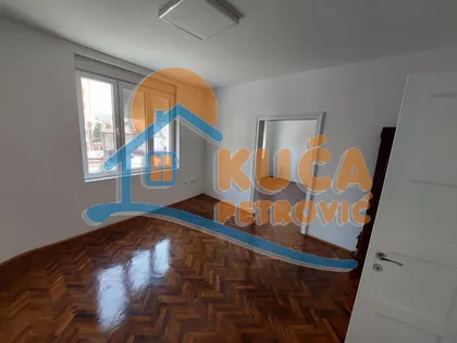 Cara Dušana | 4zida.rs