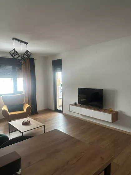 Nemanjina 24 | 4zida.rs