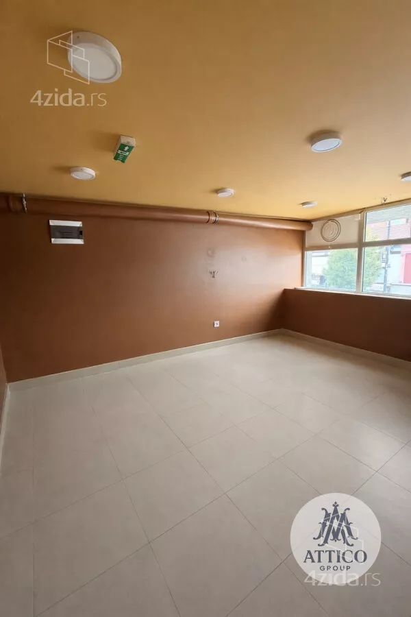 Poslovni prostor | 4zida