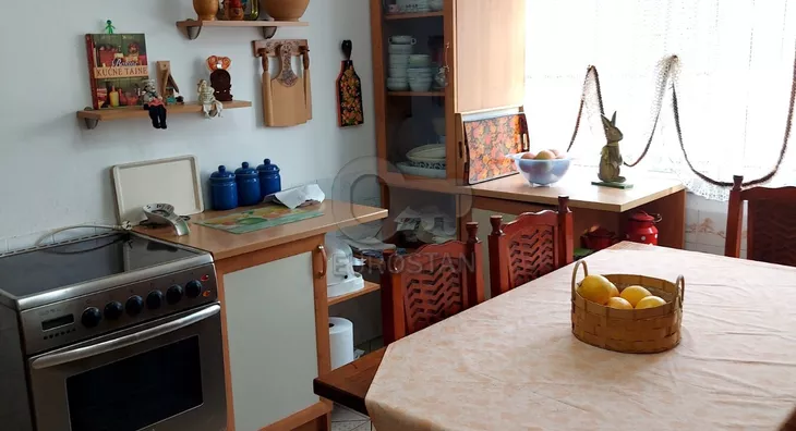 4-etažna kuća | 4zida