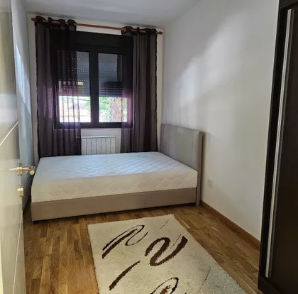 Miloša Obrenovića 25 | 4zida.rs