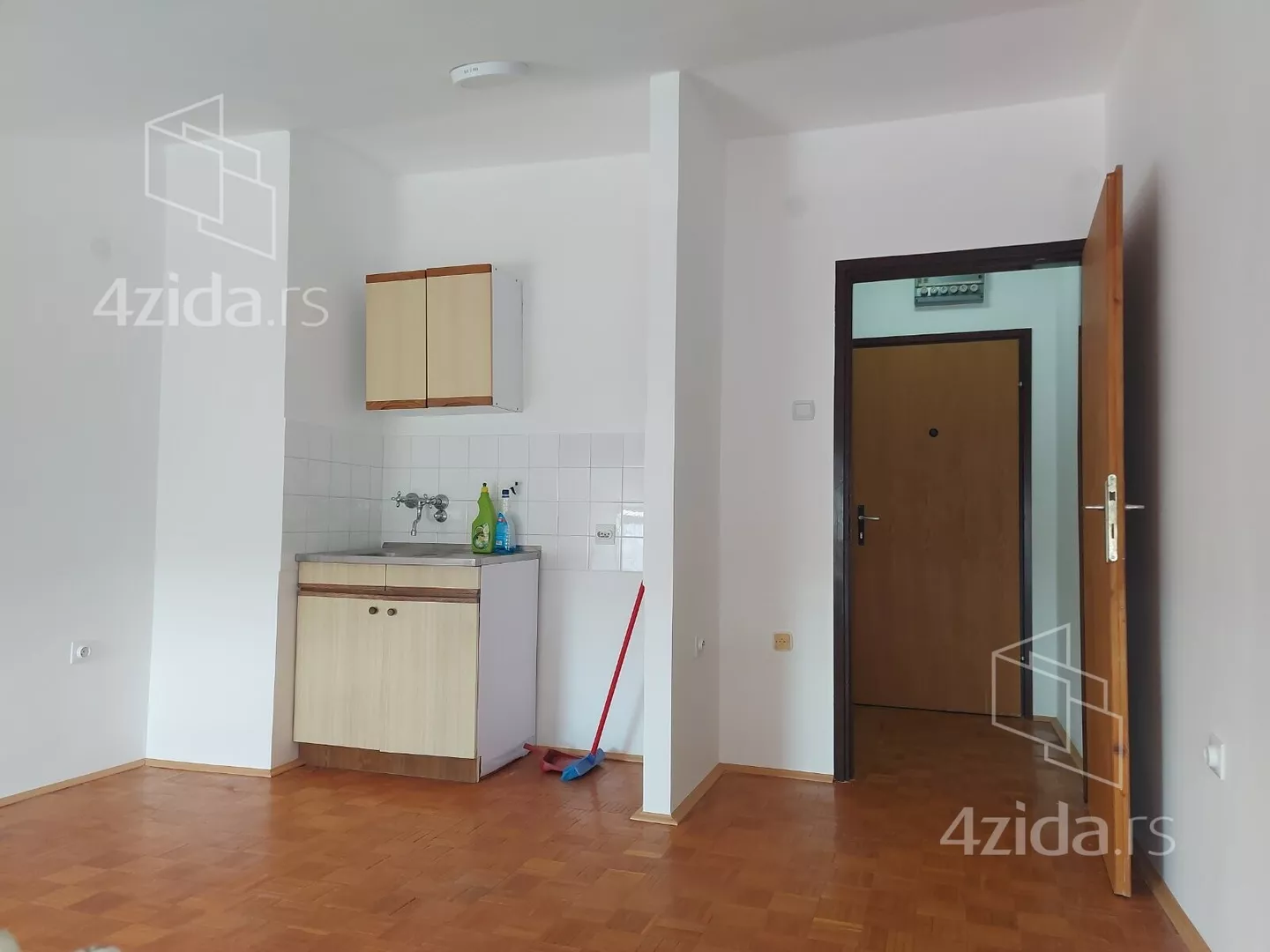 Garsonjera | 4zida