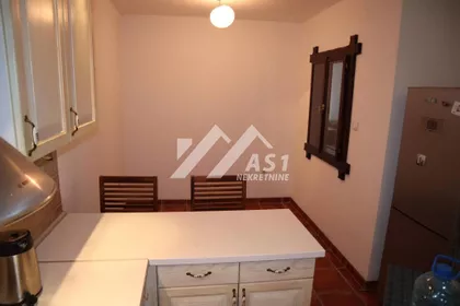 Devet Jugovića | 4zida.rs