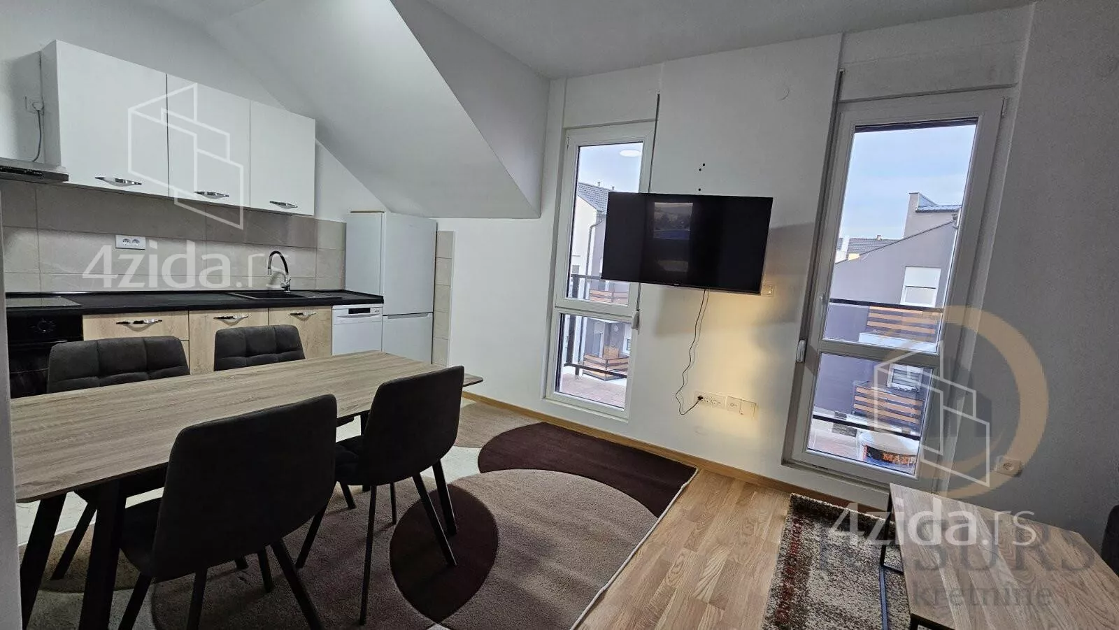 Dvoiposoban stan | 4zida