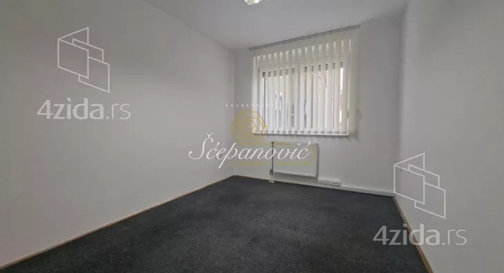 Poslovna zgrada | 4zida