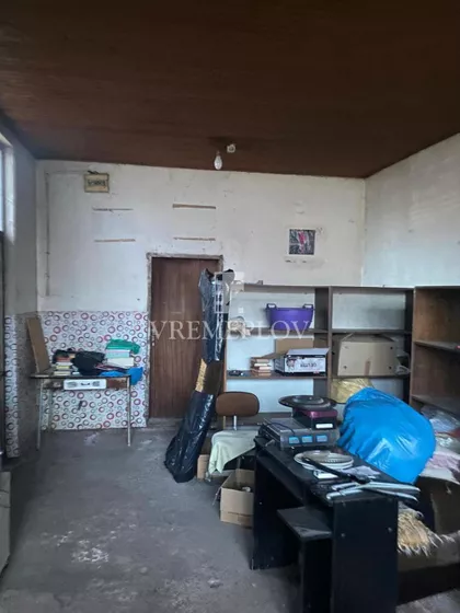 Sutjeska 8 | 4zida.rs