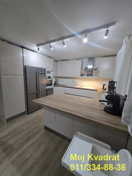 Svetosavska | 4zida.rs