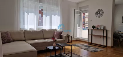 Dva bela goluba | 4zida.rs