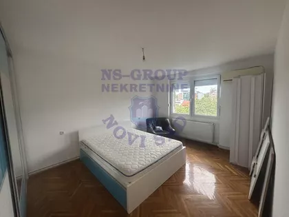 Cara Dušana | 4zida.rs