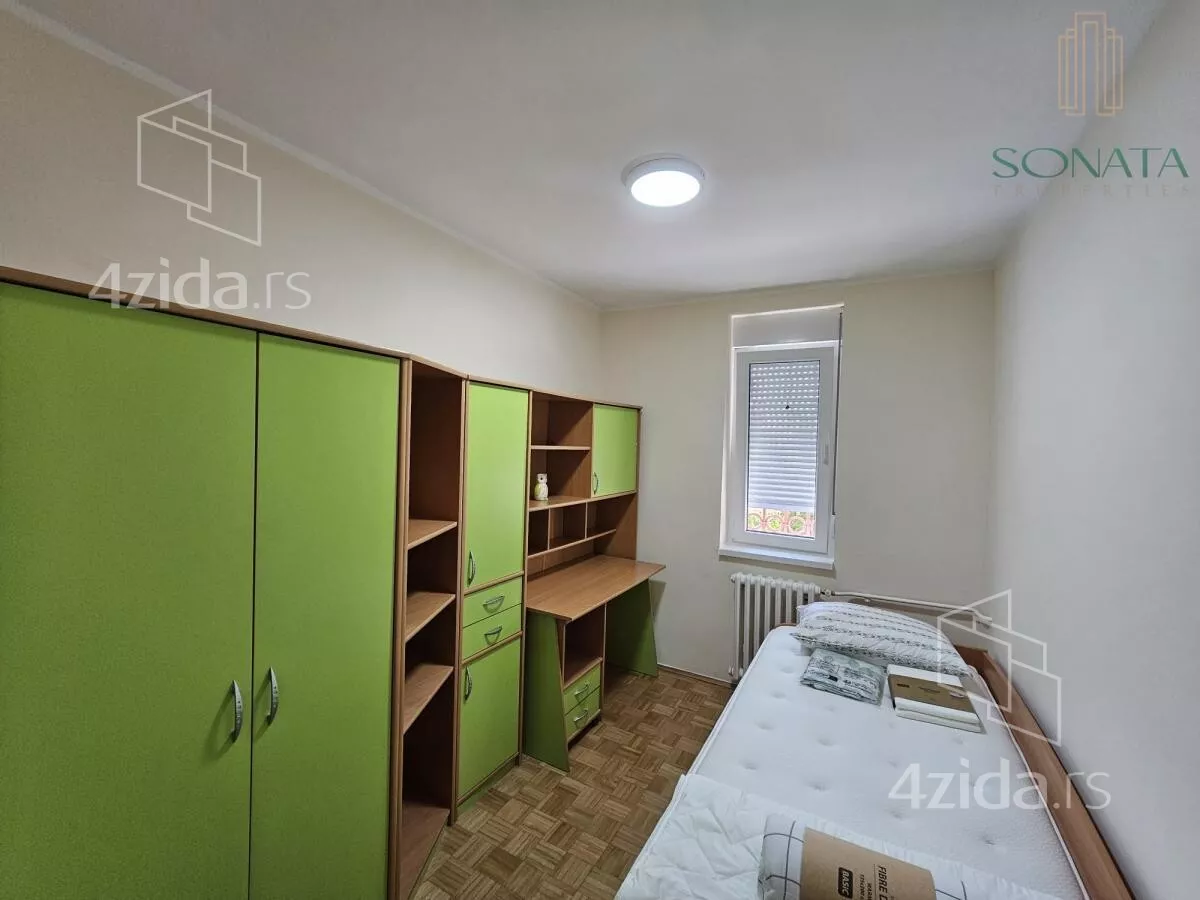 Petosoban stan | 4zida