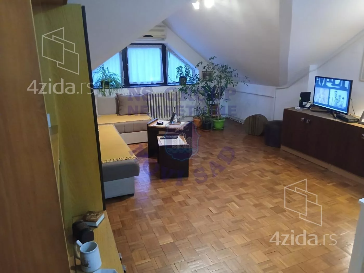 Jednoiposoban stan | 4zida
