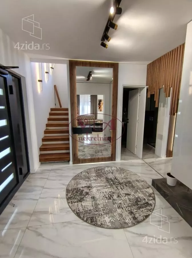 Kuća | 4zida