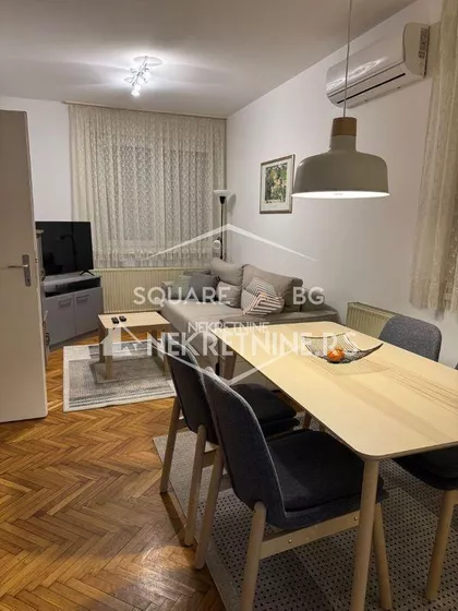 Ustanička | 4zida.rs