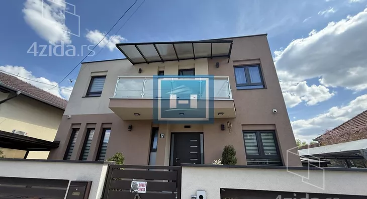 Kuća | 4zida