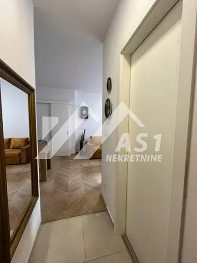 Lovćenska | 4zida.rs