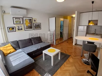 Maksima Gorkog | 4zida.rs