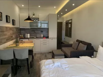 Sunčani Vrhovi | 4zida.rs