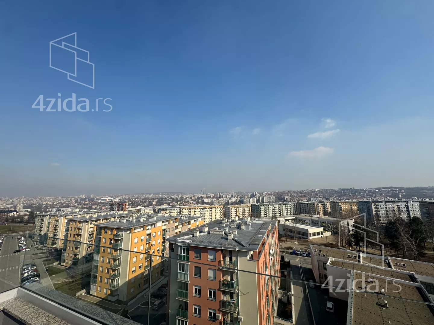 Petosoban stan | 4zida