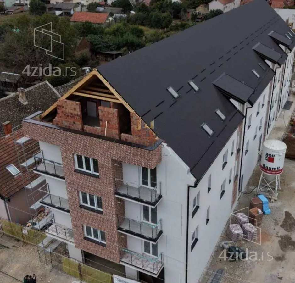 Troiposoban stan | 4zida