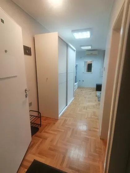 Braće Ribnikar | 4zida.rs