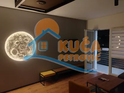 Kosovke Devojke | 4zida.rs
