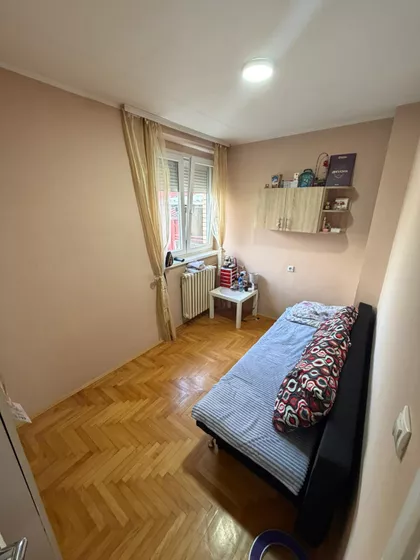 Vladimira Rolovića | 4zida.rs