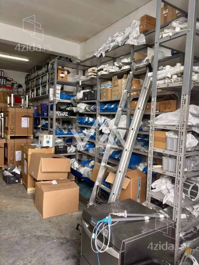 Poslovni prostor | 4zida