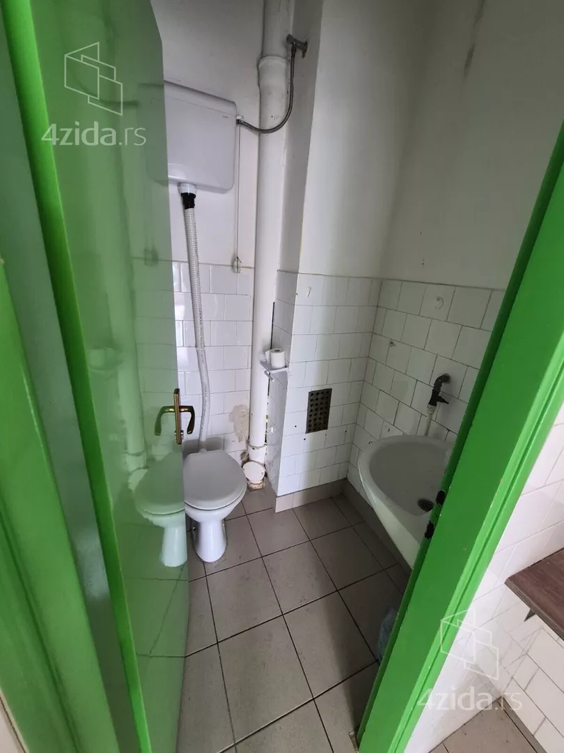 Lokal | 4zida