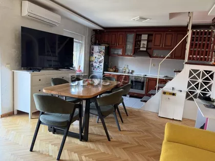 Starih Ratnika | 4zida.rs