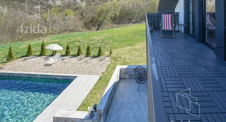 4-etažna kuća | 4zida