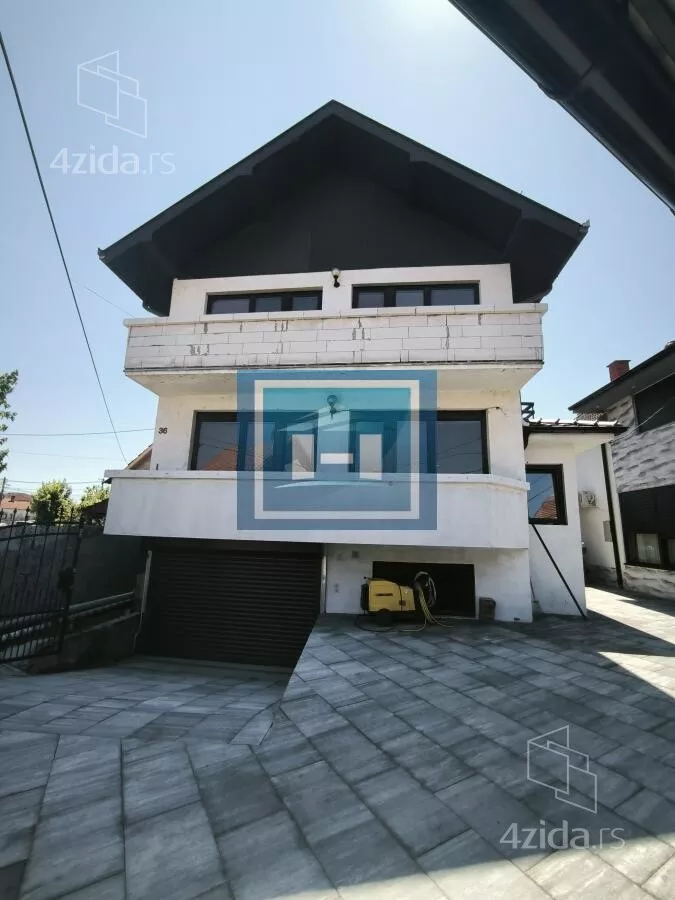 Kuća | 4zida