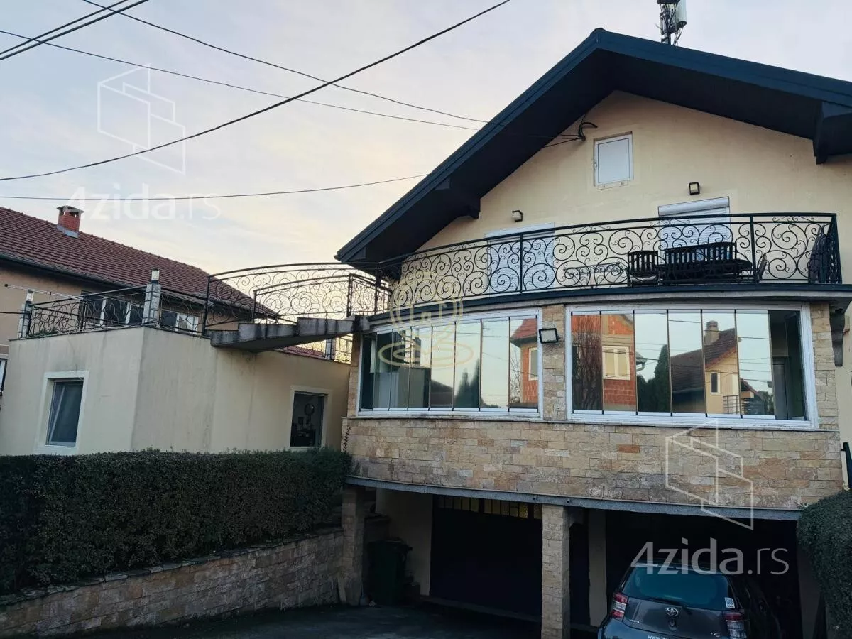 Kuća | 4zida