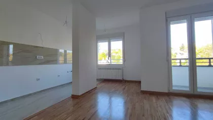 Kraljice Jelene | 4zida.rs