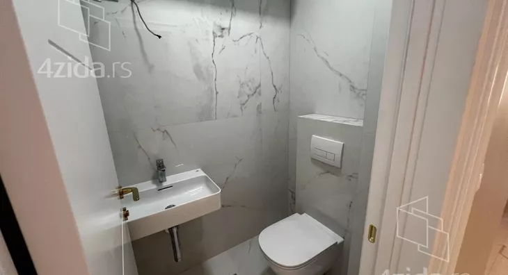 Petosoban stan | 4zida