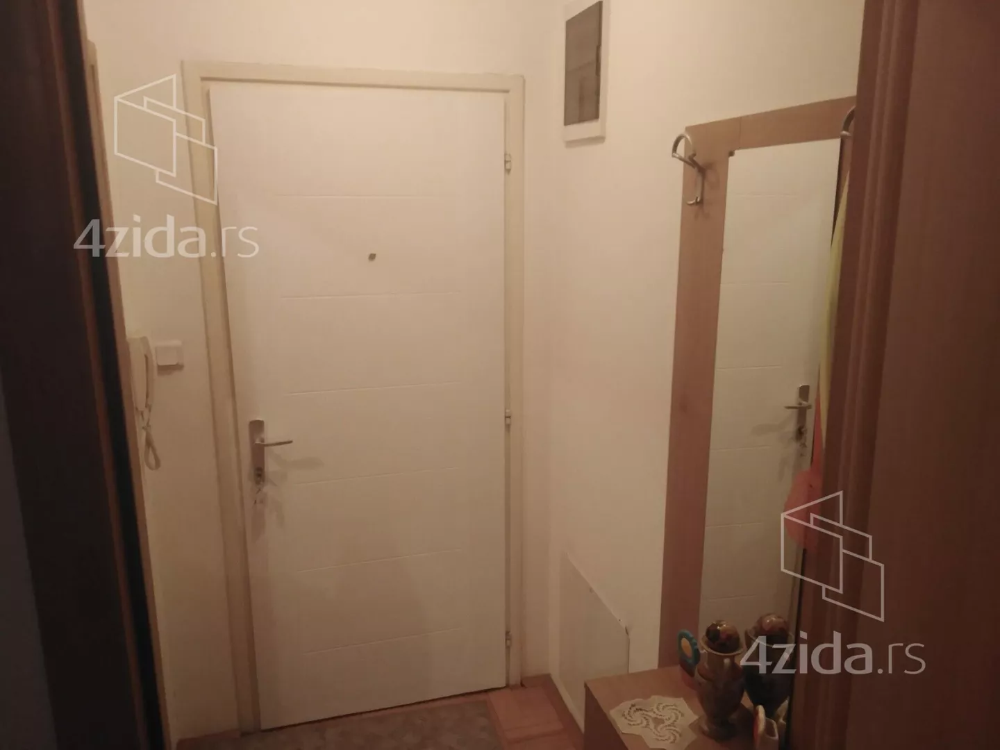 Garsonjera | 4zida
