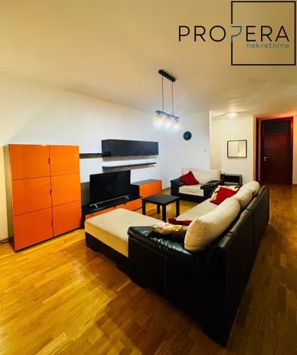 Jovana Skerlića | 4zida.rs