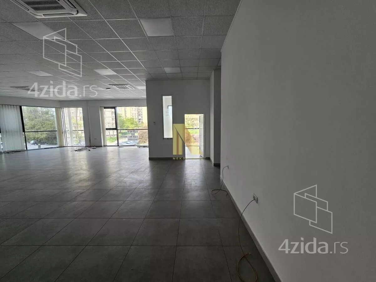 Poslovni prostor | 4zida