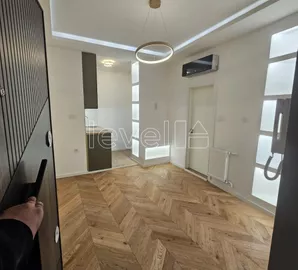 Novi Sad - Centar, Stari Grad, Gradske lokacije, Novi Sad, 1.0 stan | 4zida.rs