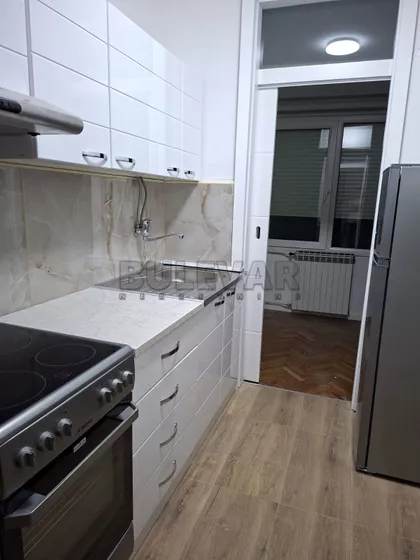 Trg 14. oktobra | 4zida.rs